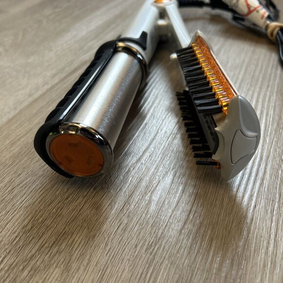 InStyler Wet 2 Dry Rotating Curling Iron 1.25" White Orange Heat Guard IS1001.1 - Picture 8 of 9